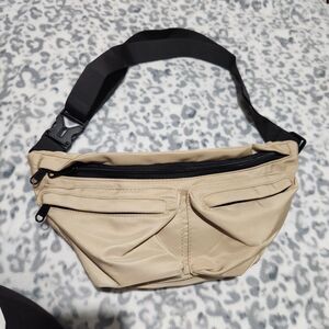 Waist Bag Women  15x8 Beige Color Zipper Pockets.  New